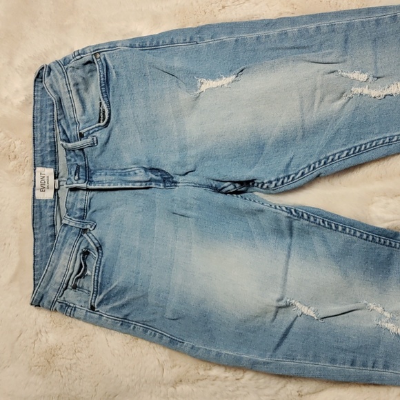 Evidnt Jeans - Picture 2 of 5